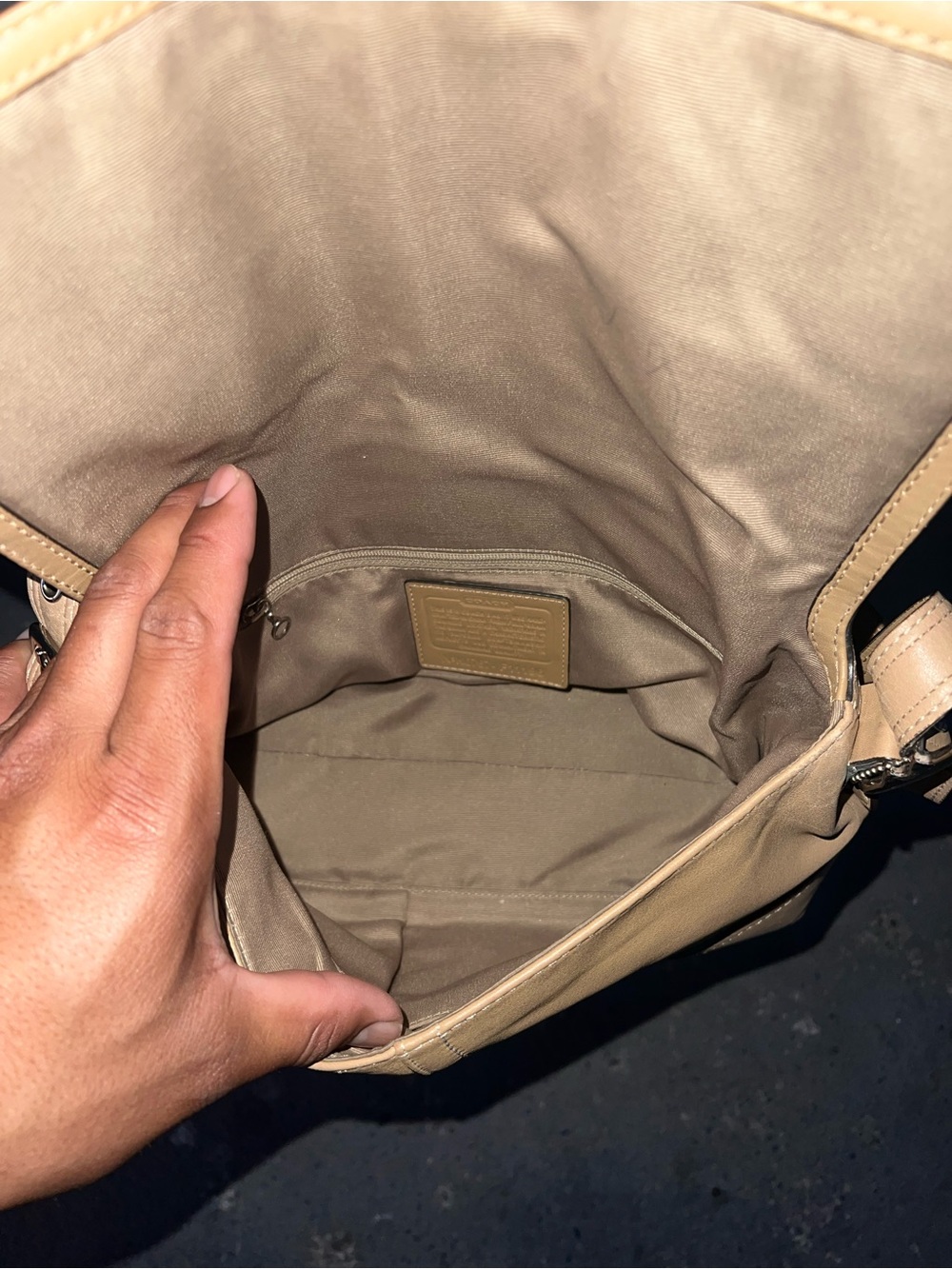 Coach F11196 MEDIUM Vintage Camel Y2K Soho Flap Leather Shoulder Bag - Picture 12 of 13